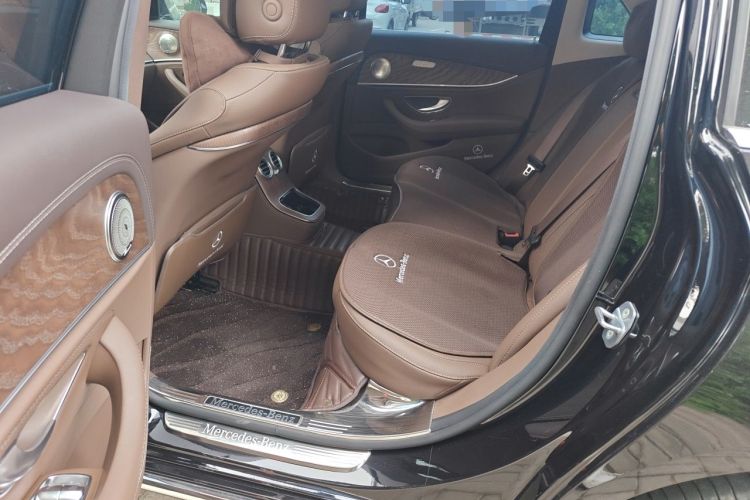 Used Mercedes-Benz E-Class 2023 Updated E 300 L Fashion Edition Left Rear Seat