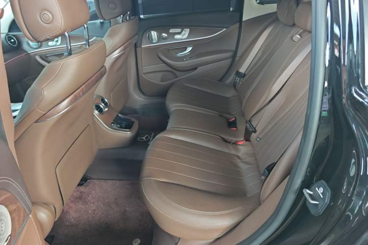 Used Mercedes-Benz E-Class 2023 Updated E 300 L Luxury Edition Left Rear Seat