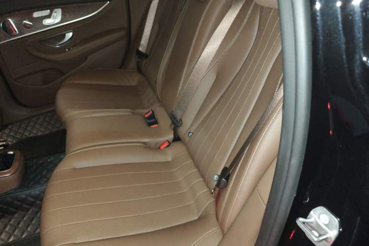 Used Mercedes-Benz E-Class 2023 Updated E 300 L Luxury Edition Left Rear Seat