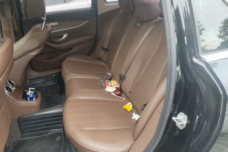 Used Mercedes-Benz E-Class 2023 Updated E 300 L Fashion Edition Left Rear Seat
