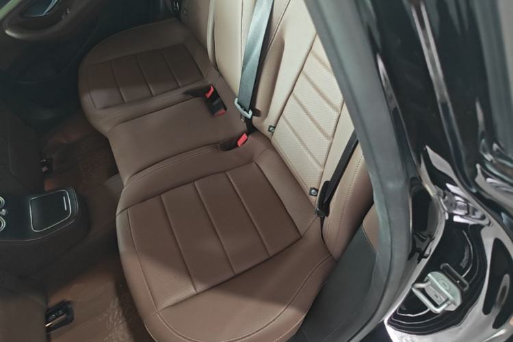 Used Mercedes-Benz E-Class 2023 Restyled E 300 L Sport Luxury Edition Left Rear Seat