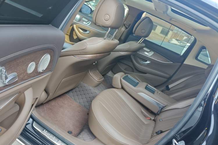 Used Mercedes-Benz E-Class 2023 Updated E 300 L Luxury Edition Left Rear Seat
