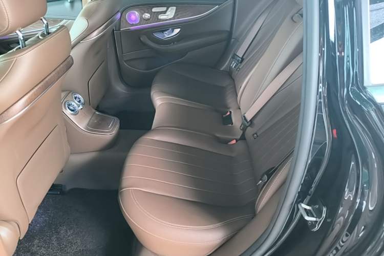 Used Mercedes-Benz E-Class 2023 E 300 L Luxury Model Left Rear Seat
