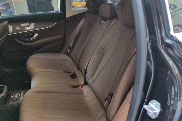 Used Mercedes-Benz E-Class 2023 Updated E 300 L Luxury Edition Left Rear Seat