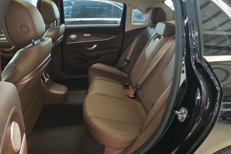 Used Mercedes-Benz E-Class 2023 E 260 L 4MATIC Left Rear Seat