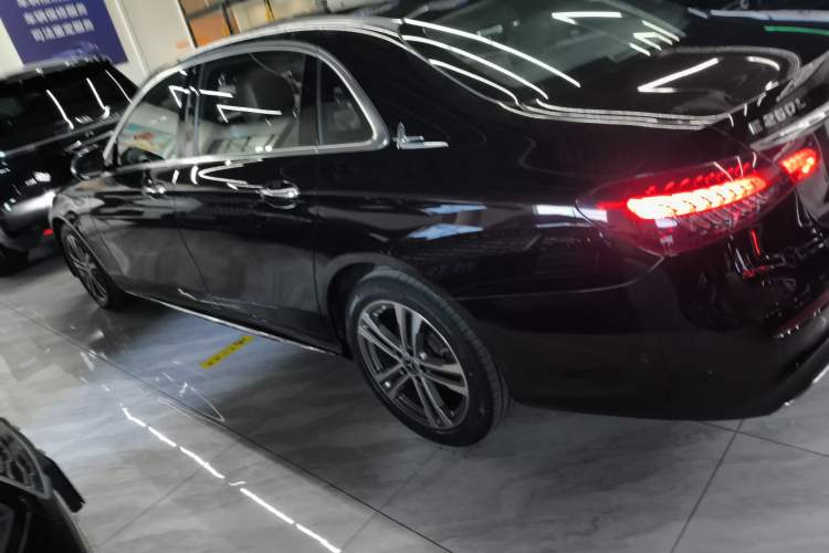Used Mercedes-Benz E-Class 2023 E 260 L Sport Edition Left Side