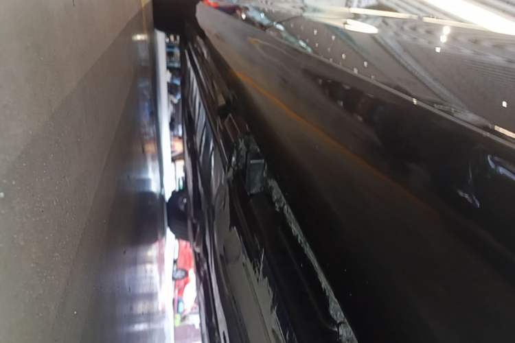 Used Mercedes-Benz E-Class 2023 Revised E 300 L Prestige Edition Left Side Sill