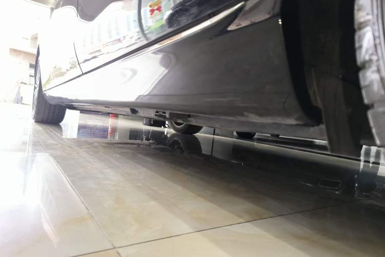 Used Mercedes-Benz E-Class 2023 E 260 L Left Side Sill