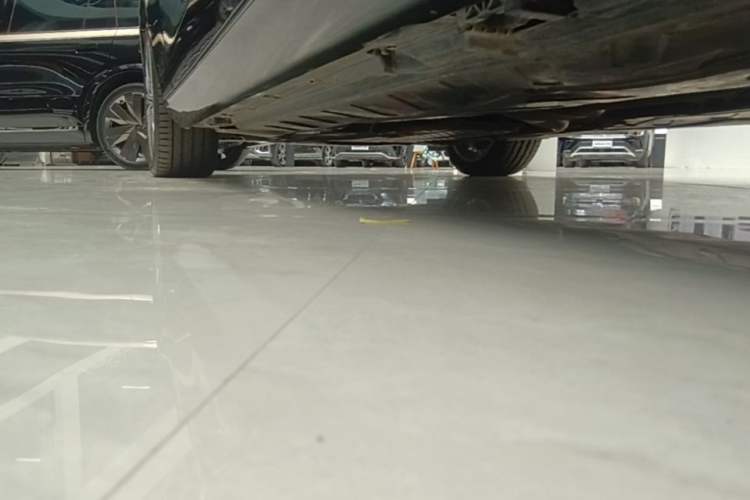 Used Mercedes-Benz E-Class 2023 Updated E 300 L Fashion Edition Left Side Sill
