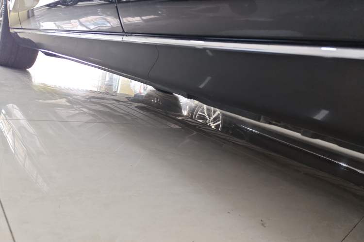 Used Mercedes-Benz E-Class 2023 Facelift E 260 L Left Side Sill