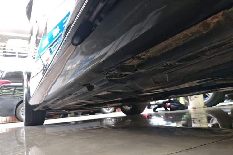 Used Mercedes-Benz E-Class 2023 E 260 L Left Side Sill