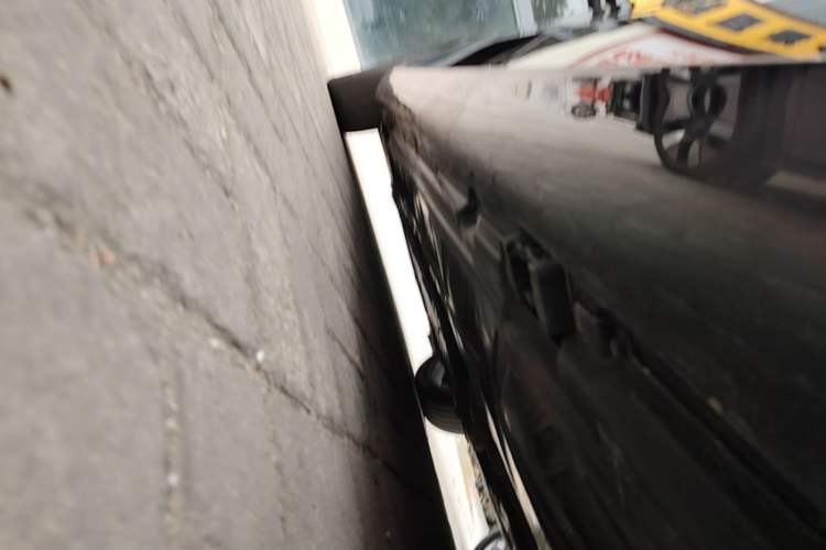 Used Mercedes-Benz E-Class 2023 E 260 L Left Side Sill