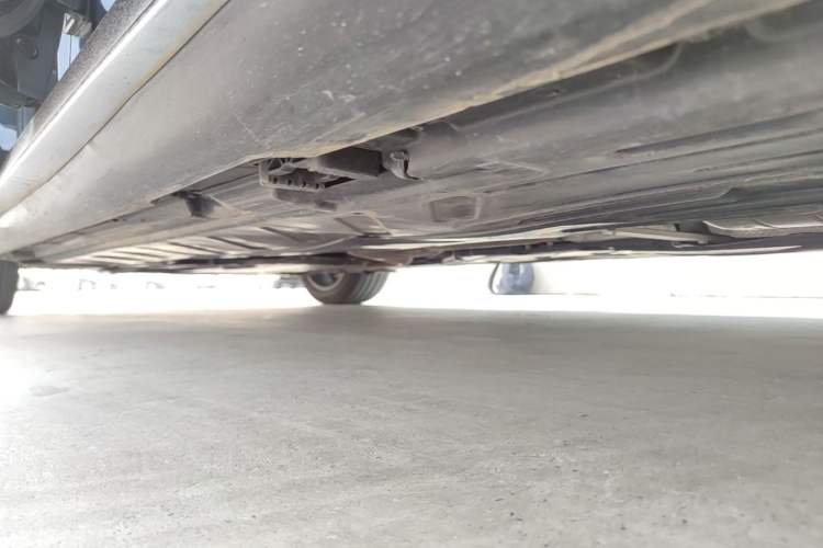 Used Mercedes-Benz E-Class 2023 Restyled E 260 L Sport Edition Left Side Sill