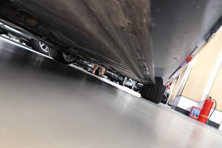 Used Mercedes-Benz E-Class 2023 E 260 Coupe Left Side Sill