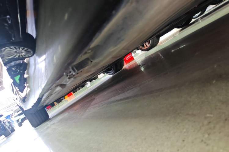 Used Mercedes-Benz E-Class 2023 Facelift E 260 L Left Side Sill