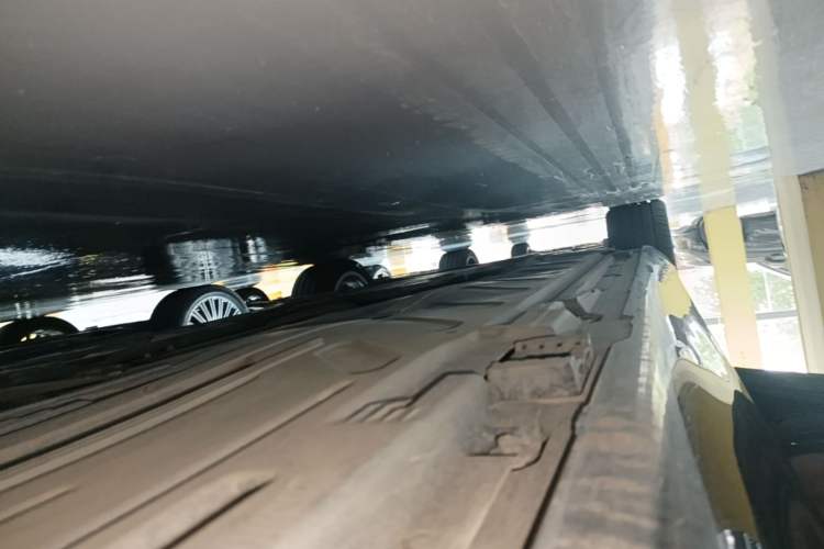 Used Mercedes-Benz E-Class 2023 Updated E 300 L Fashion Edition Left Side Sill