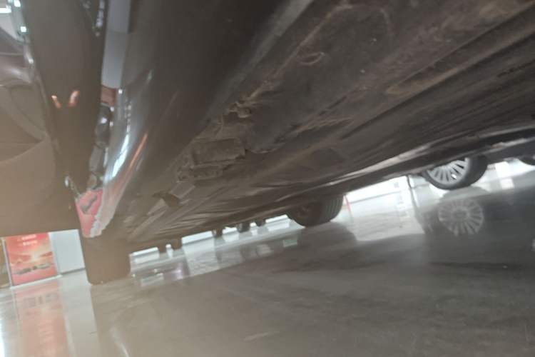 Used Mercedes-Benz E-Class 2023 Facelift E 260 L Left Side Sill