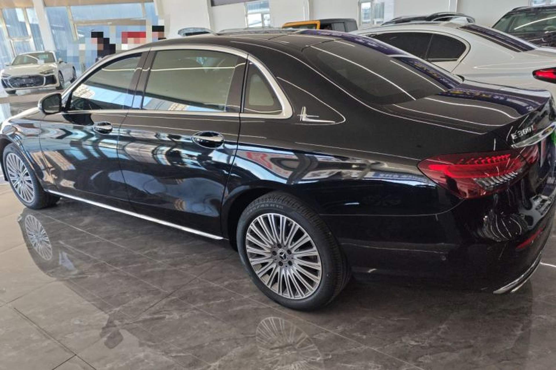 Used Mercedes-Benz E-Class 2023 Updated E 300 L Fashion Edition Left Side