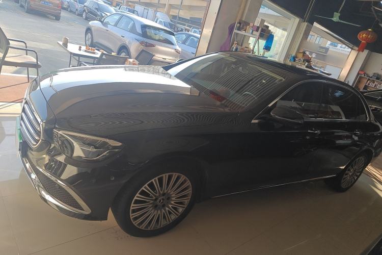 Used Mercedes-Benz E-Class 2023 Updated E 300 L Fashion Edition Left Side