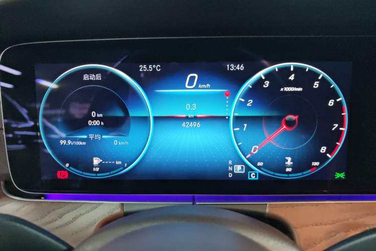 Used Mercedes-Benz E-Class 2023 E 260 L 4MATIC Odometer Close Up