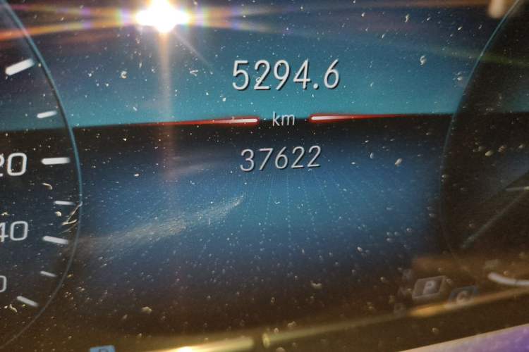 Used Mercedes-Benz E-Class 2023 Facelift E 260 L Odometer Close Up