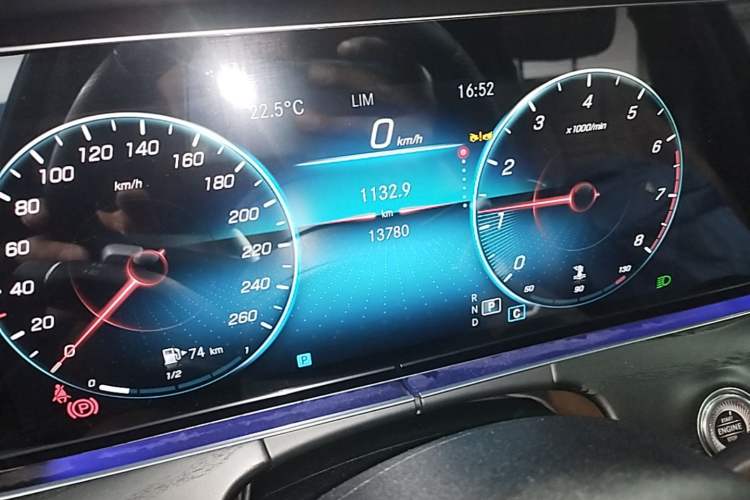 Used Mercedes-Benz E-Class 2023 Restyled E 300 L Sport Luxury Edition Odometer Close Up