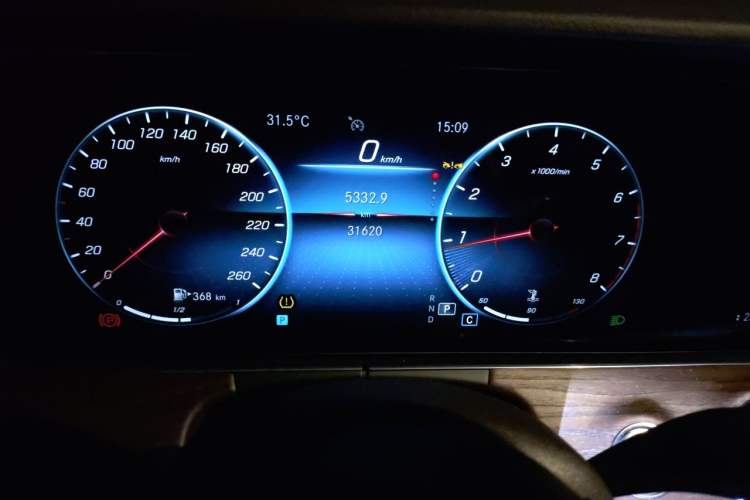 Used Mercedes-Benz E-Class 2023 Updated E 300 L Luxury Edition Odometer Close Up