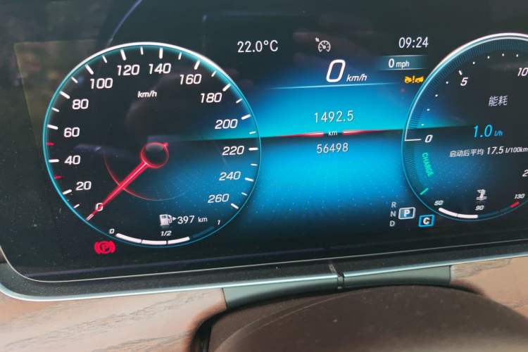 Used Mercedes-Benz E-Class 2023 Facelift E 260 L Odometer Close Up