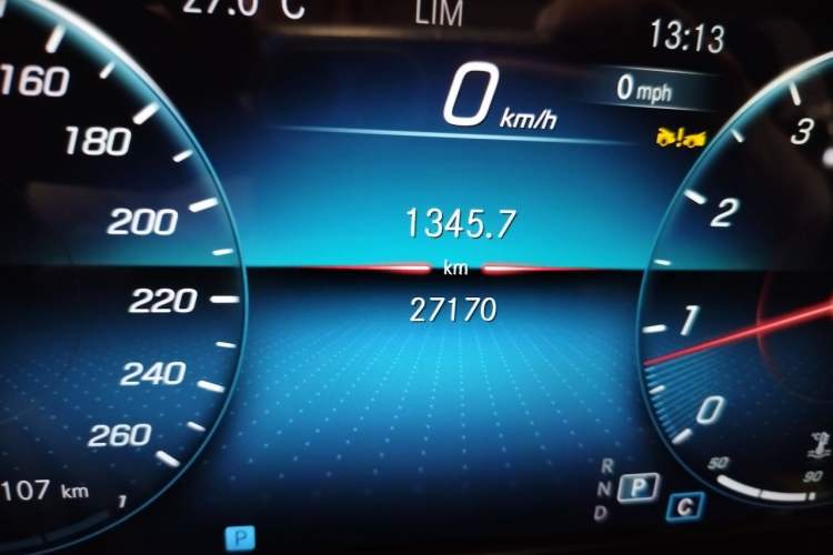 Used Mercedes-Benz E-Class 2023 Facelift E 260 L Odometer Close Up