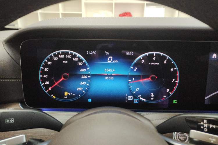 Used Mercedes-Benz E-Class 2023 E 300 L Stylish Model Odometer Close Up