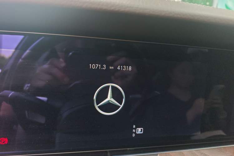 Used Mercedes-Benz E-Class 2023 E 300 L Stylish Model Odometer Close Up