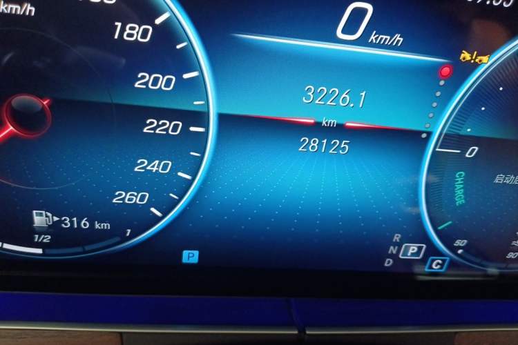 Used Mercedes-Benz E-Class 2023 Updated E 300 L Luxury Edition Odometer Close Up