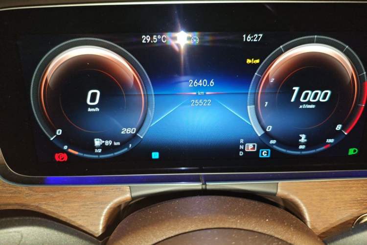 Used Mercedes-Benz E-Class 2023 Facelift E 260 L Odometer Close Up