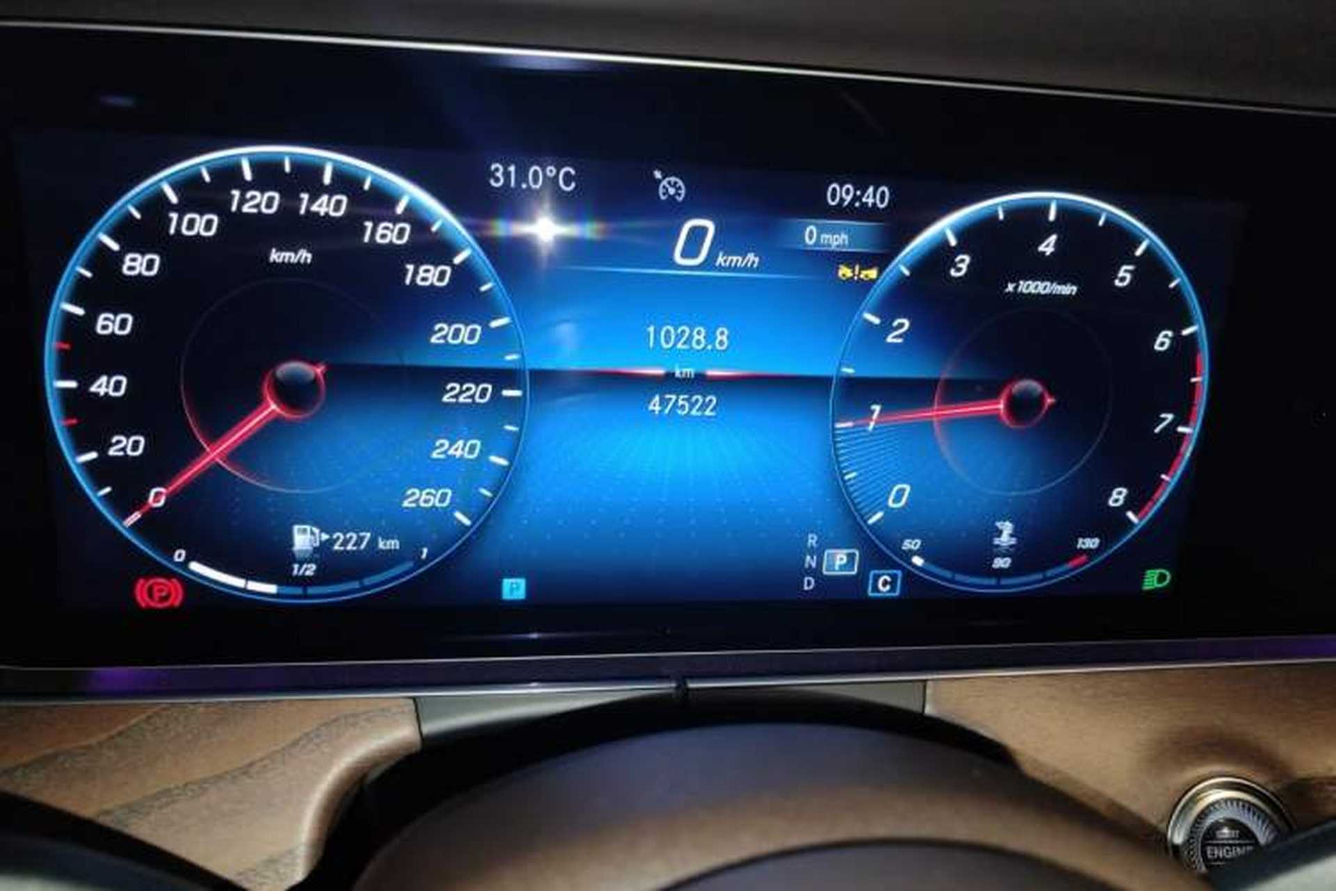 Used Mercedes-Benz E-Class 2023 E 260 L Odometer Close Up