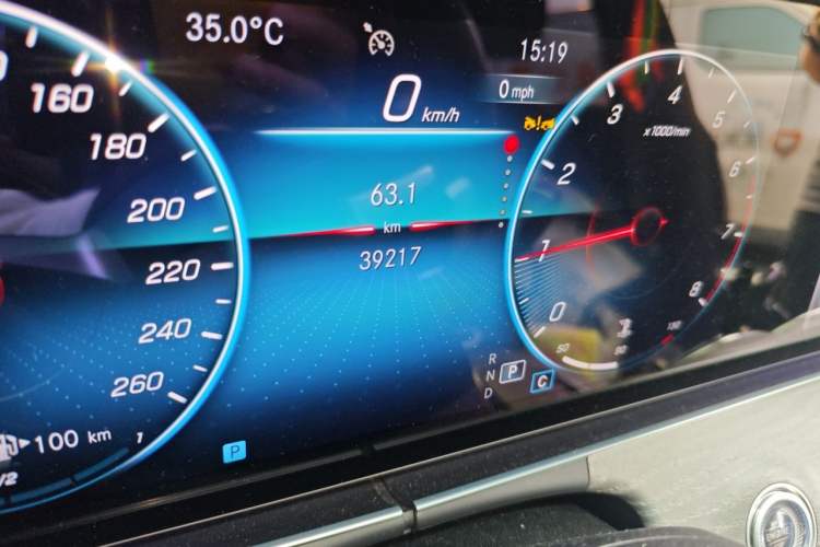 Used Mercedes-Benz E-Class 2023 Restyled E 300 L Sporty and Stylish Edition Odometer Close Up