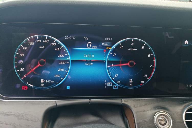 Used Mercedes-Benz E-Class 2023 Restyled E 300 L Sporty and Stylish Edition Odometer Close Up