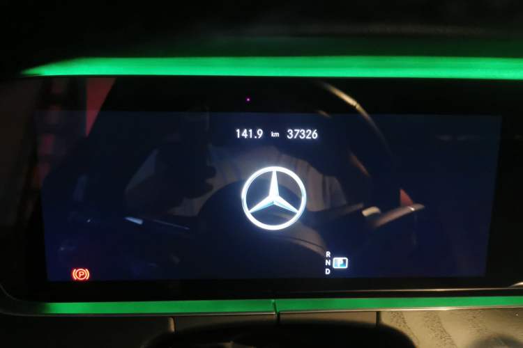Used Mercedes-Benz E-Class 2023 Restyled E 260 Fashion Sport Edition Odometer Close Up