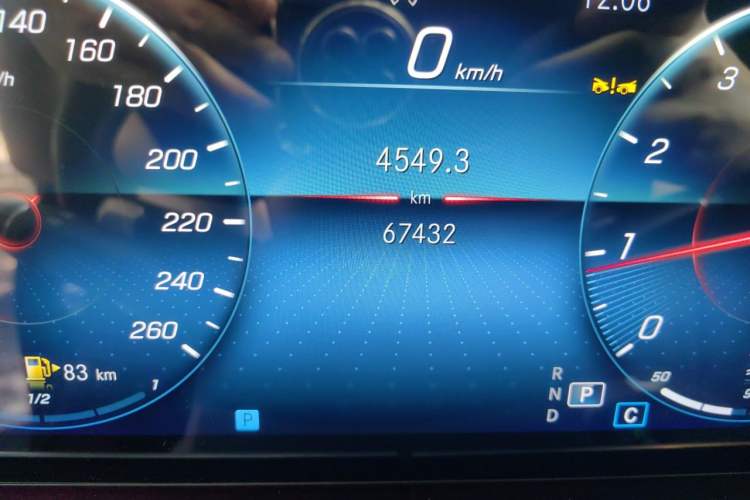 Used Mercedes-Benz E-Class 2023 E 300 L Sporty and Stylish Model Odometer Close Up