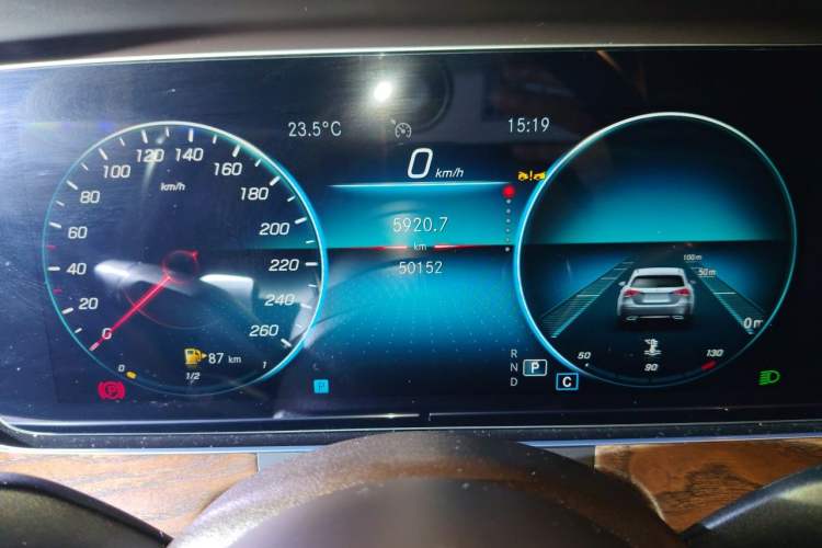 Used Mercedes-Benz E-Class 2023 Updated E 300 L Luxury Edition Odometer Close Up