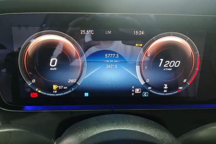 Used Mercedes-Benz E-Class 2023 E 300 L Sport Luxury Edition Odometer Close Up