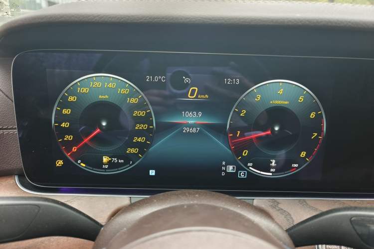 Used Mercedes-Benz E-Class 2023 E 300 L Stylish Model Odometer Close Up