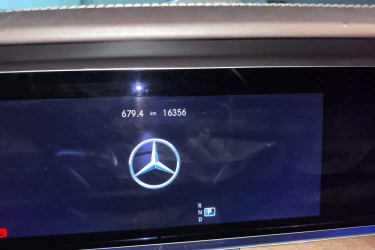 Used Mercedes-Benz E-Class 2023 E 300 L Luxury Model Odometer Close Up