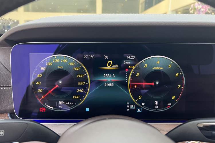 Used Mercedes-Benz E-Class 2023 Updated E 300 L Luxury Edition Odometer Close Up
