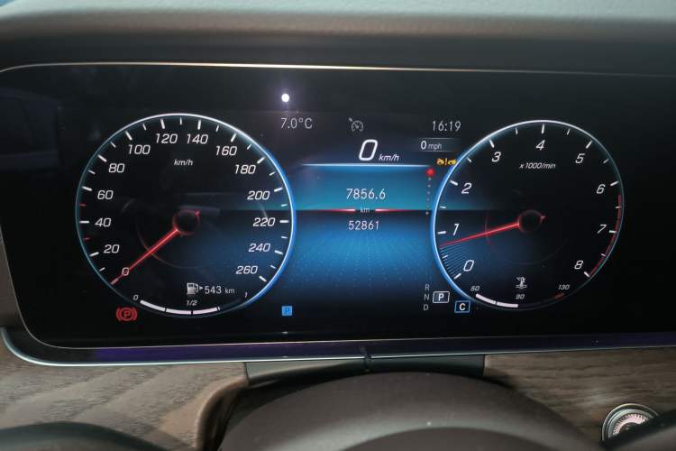 Used Mercedes-Benz E-Class 2023 Updated E 300 L Luxury Edition Odometer Close Up