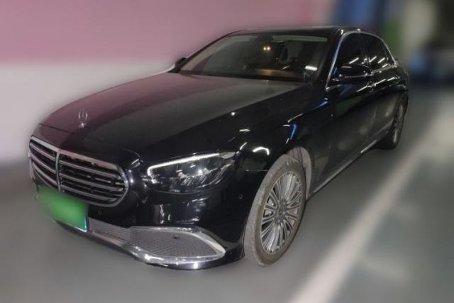 Mercedes-Benz E-Class 2023 E 300 L Luxury Model usado