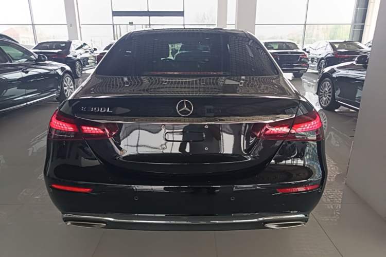 Used Mercedes-Benz E-Class 2023 Updated E 300 L Fashion Edition Rear