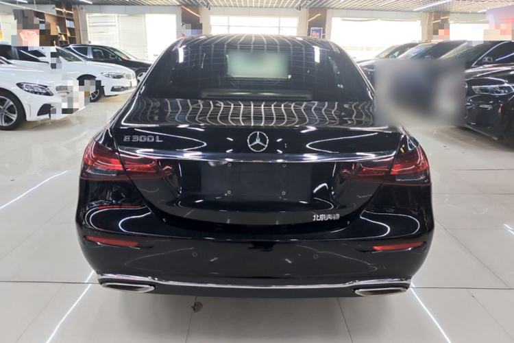 Used Mercedes-Benz E-Class 2023 Updated E 300 L Fashion Edition Rear