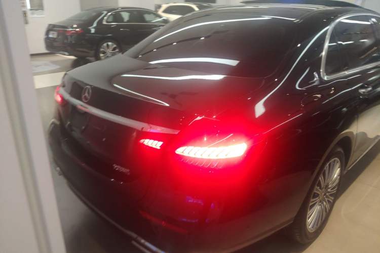 Used Mercedes-Benz E-Class 2023 Updated E 300 L Fashion Edition Rear