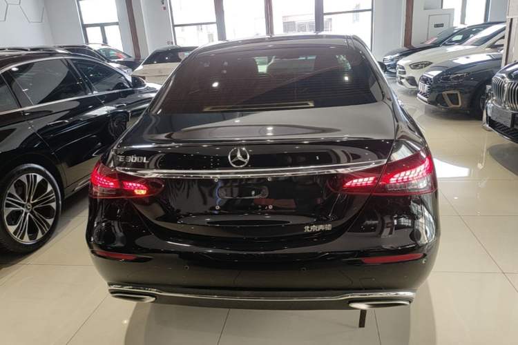 Used Mercedes-Benz E-Class 2023 Updated E 300 L Fashion Edition Rear
