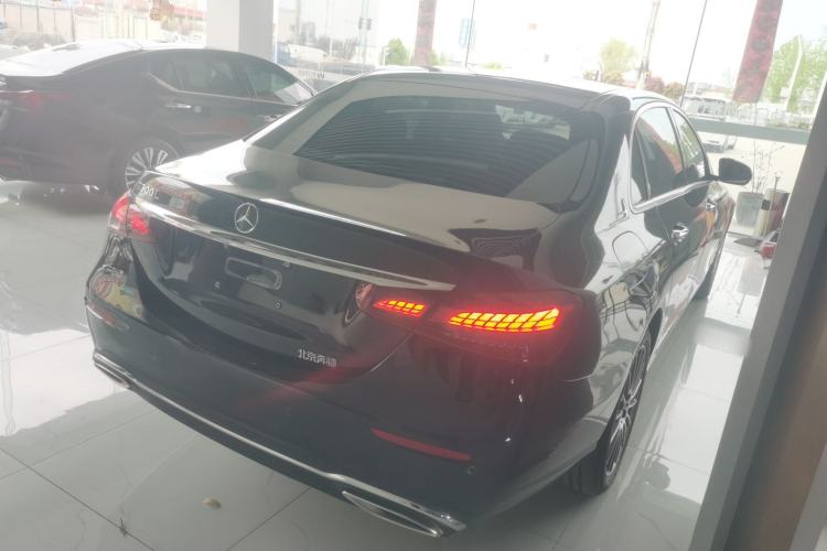 Used Mercedes-Benz E-Class 2023 E 260 L Rear Right 45 Deg